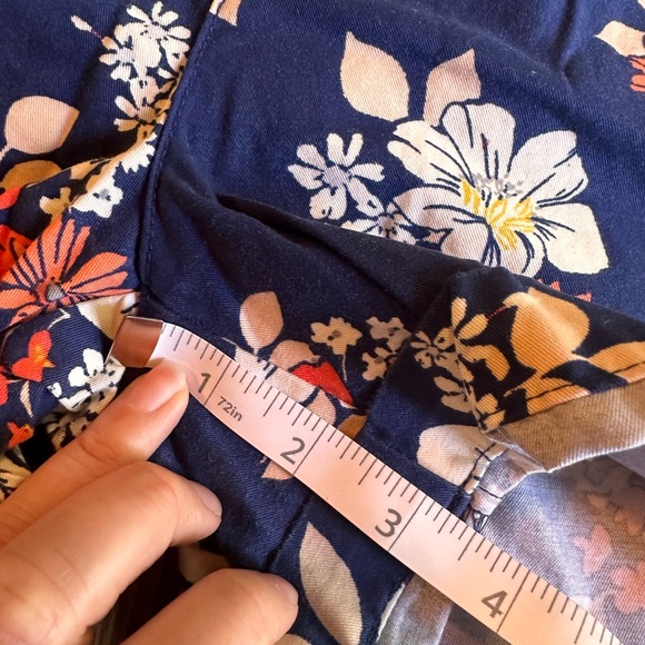 Old Navy Everyday Shorts, 3” inseam - size 12 - Picture 6 of 6